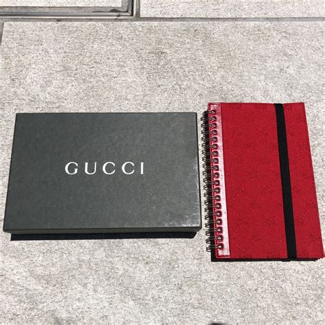 gucci pocket book.